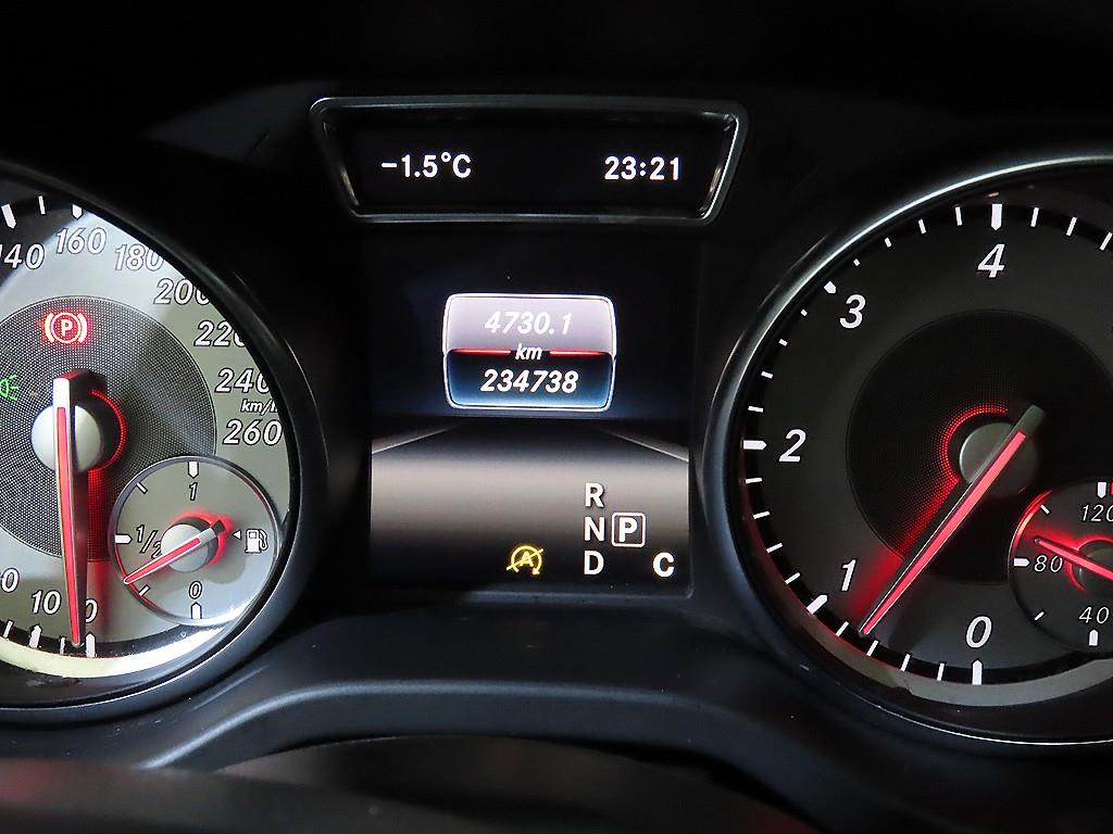 벤츠 CLA클래스 CLA200 d - 이미지 16