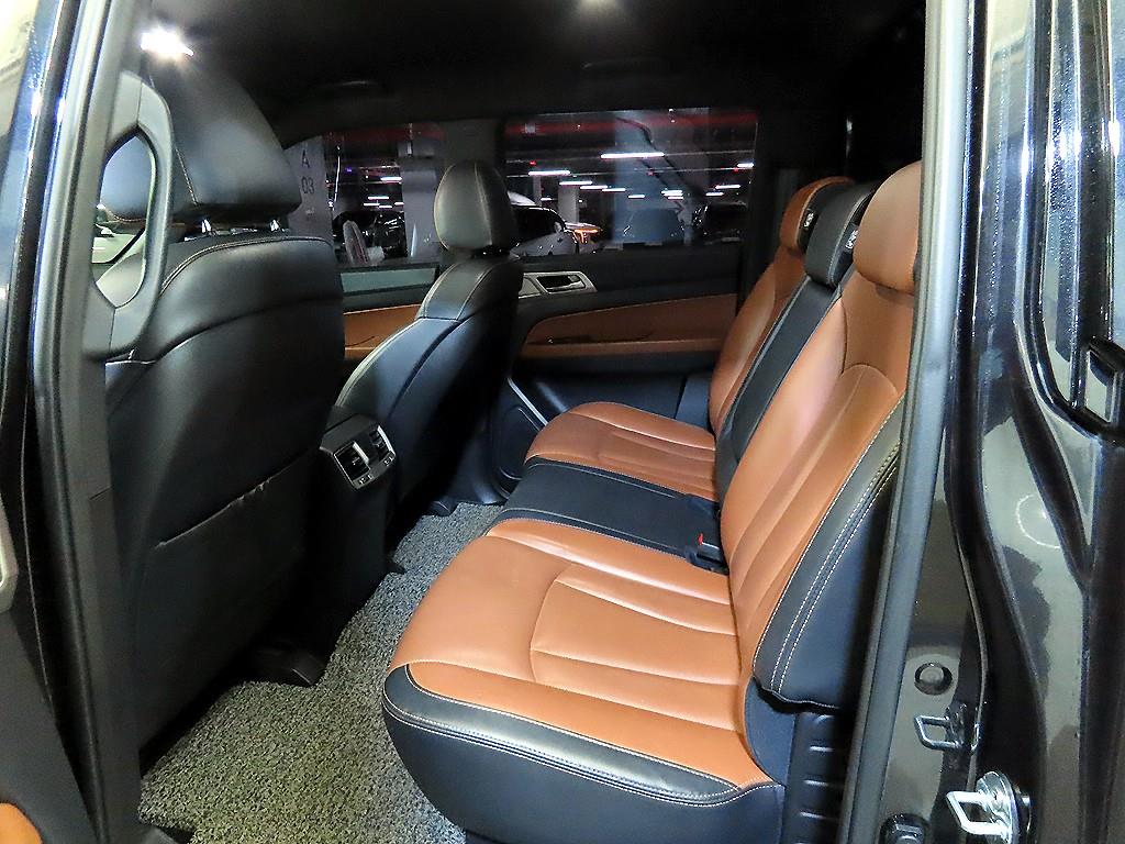 KG모빌리티(쌍용) 렉스턴 스포츠 2.2 4WD 노블레스 - 이미지 2