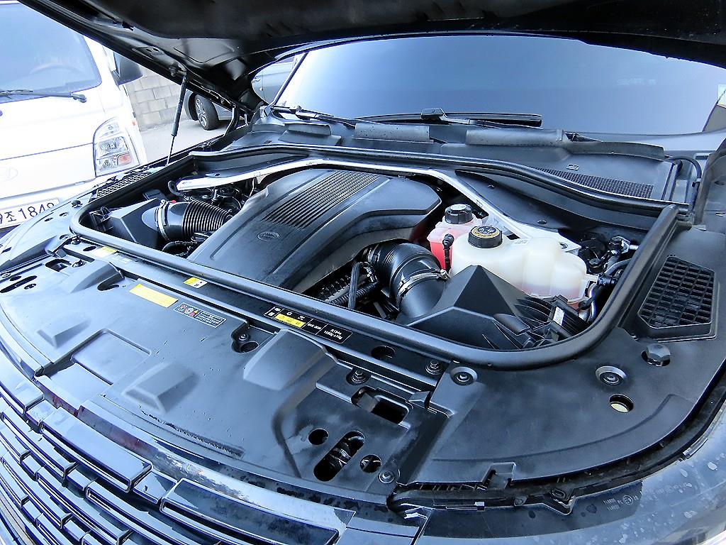 랜드로버 레인지로버(5세대) 4.4 P530 LWB 오토바이오그래피 - 이미지 14