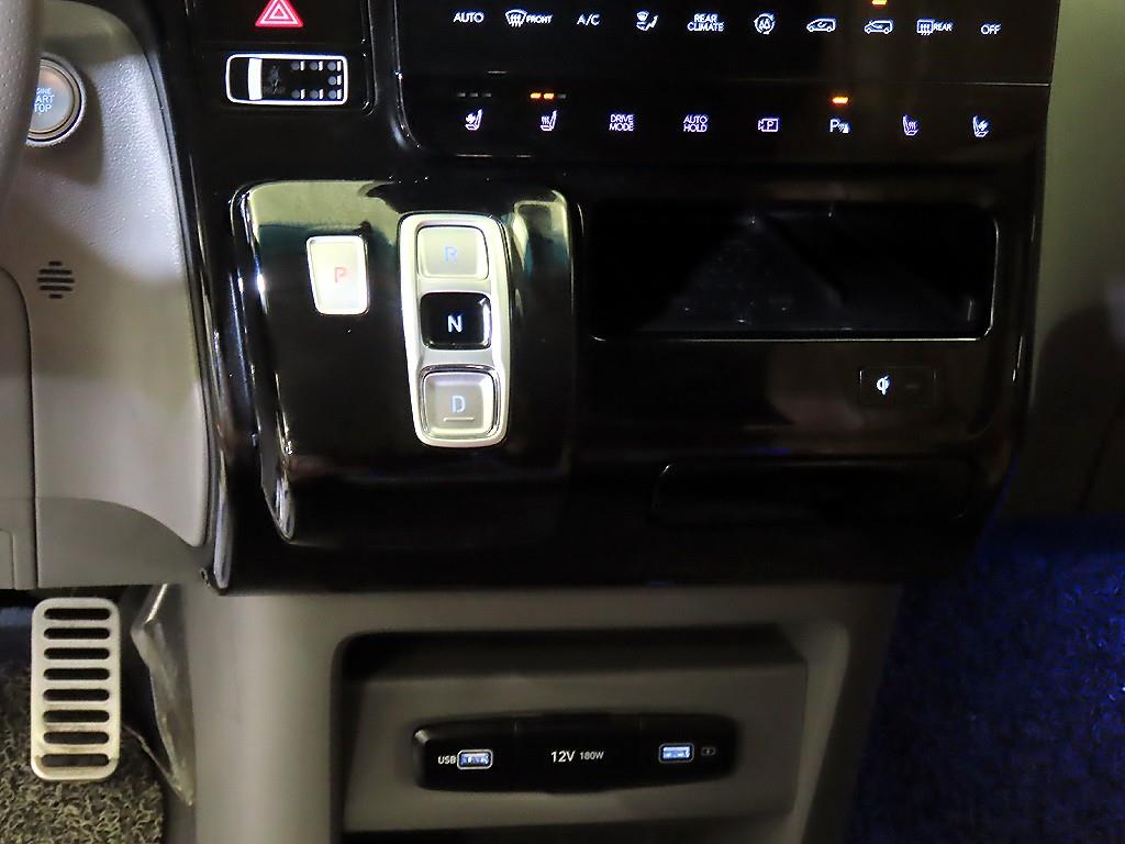 현대 스타리아 3.5 LPG 라운지 9인승 인스퍼레이션 - 이미지 16