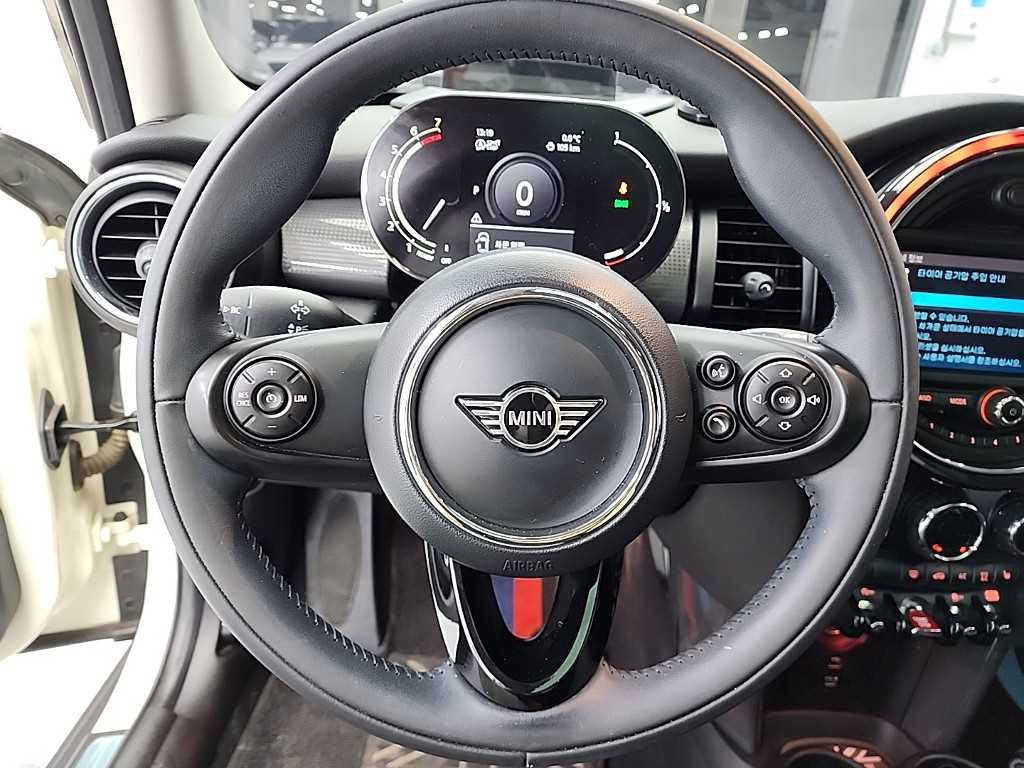 미니 쿠퍼(3세대) 5도어 1.5 하이 - 이미지 16