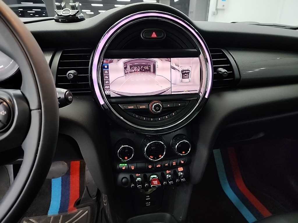 미니 쿠퍼(3세대) 5도어 1.5 하이 - 이미지 18