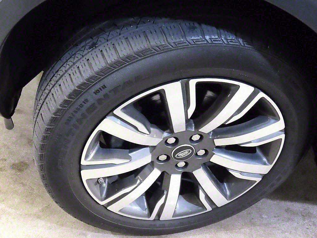 랜드로버 디스커버리 스포츠 2.0 TD4 - 이미지 6