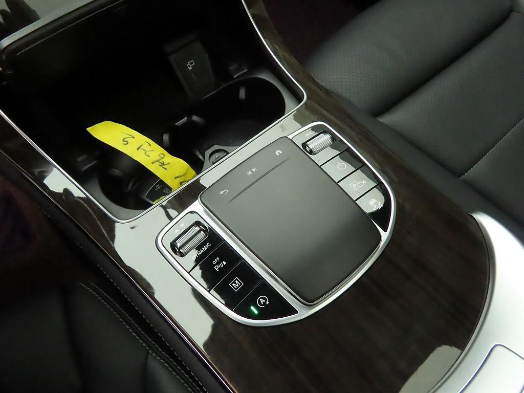 벤츠 GLC클래스 GLC 300 4매틱 - 이미지 6