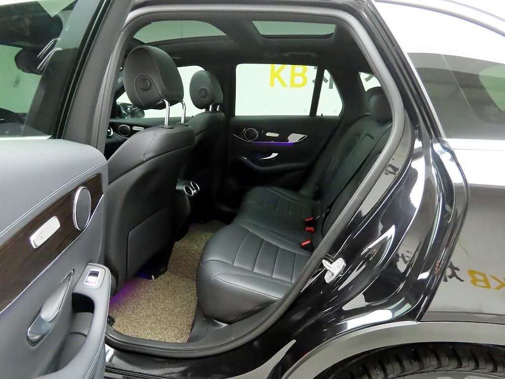 벤츠 GLC클래스 GLC 300 4매틱 - 이미지 4