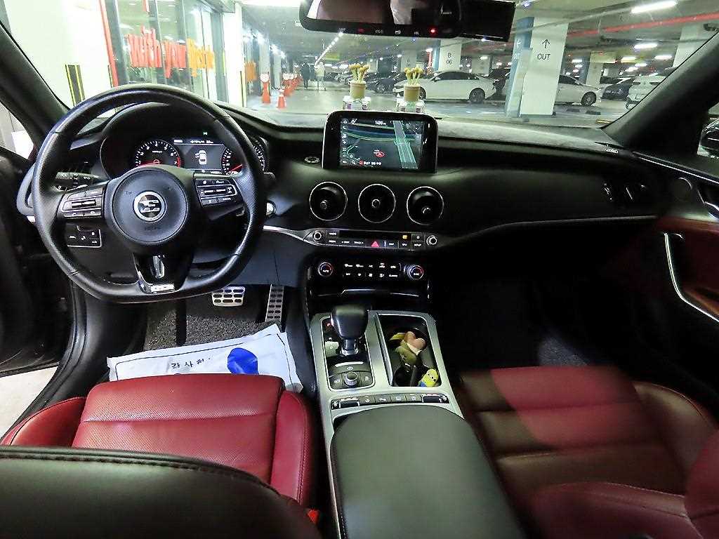 기아 스팅어 3.3 터보 AWD GT - 이미지 11