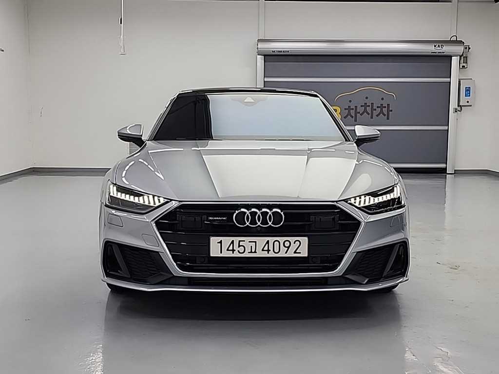 아우디 A7(2세대) 45 TDI 콰트로 프리미엄 - 이미지 2