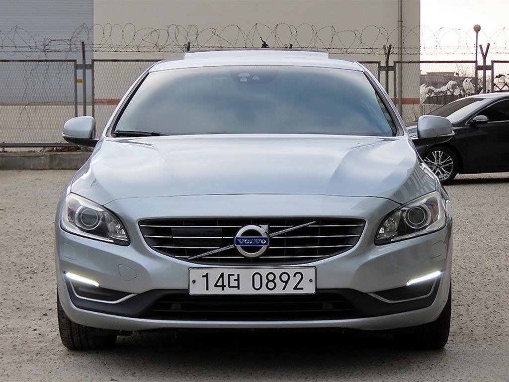 볼보 S60(2세대) T5 섬멈 - 이미지 19