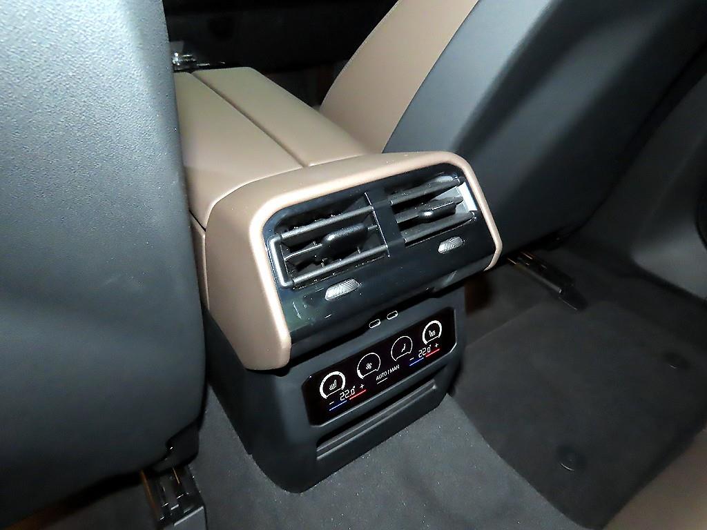 BMW i5 eDrive40 M 스포츠 - 이미지 7