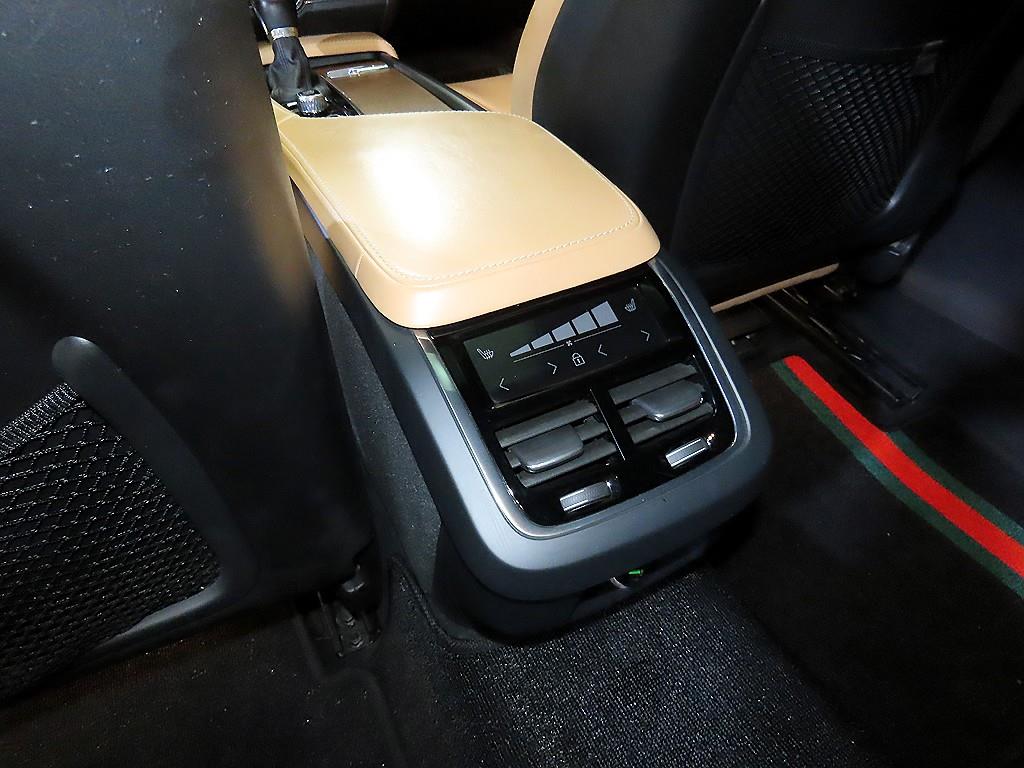 볼보 더 뉴 S90 T5 인스크립션 - 이미지 14