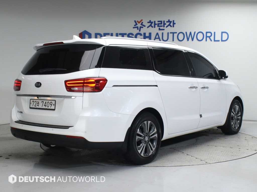 기아 더 뉴카니발 11인승 디젤 프레스티지 - 이미지 19