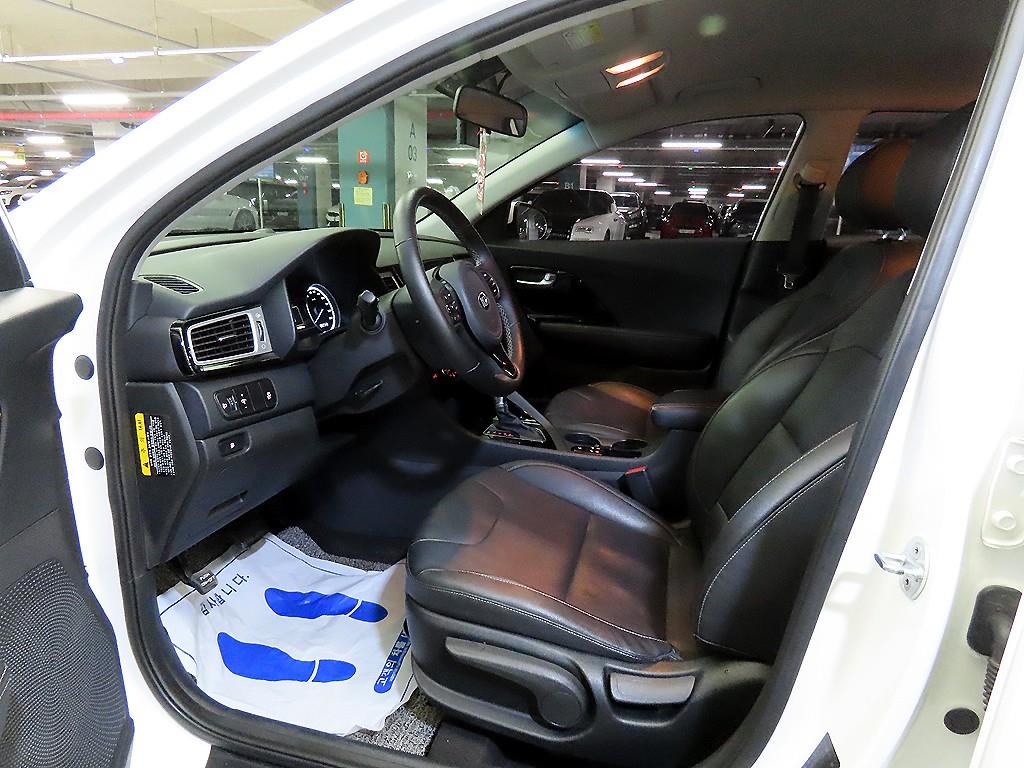 기아 니로 1.6 하이브리드 프레스티지 - 이미지 8