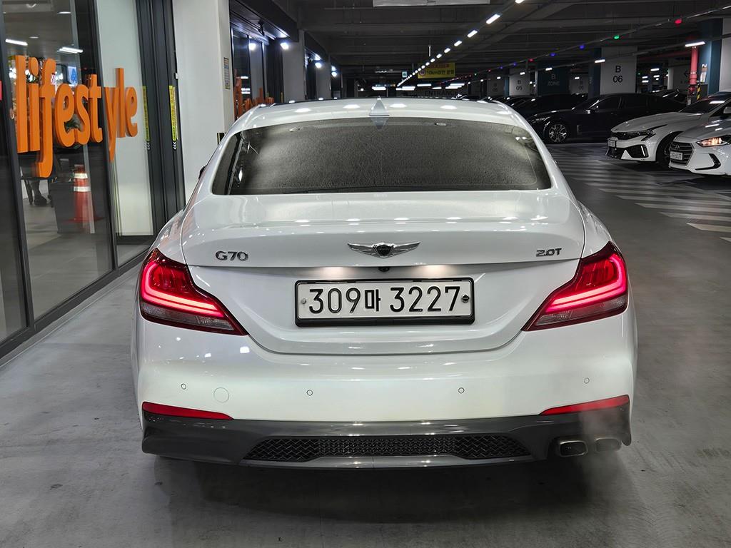 제네시스 G70 2.0T 엘리트