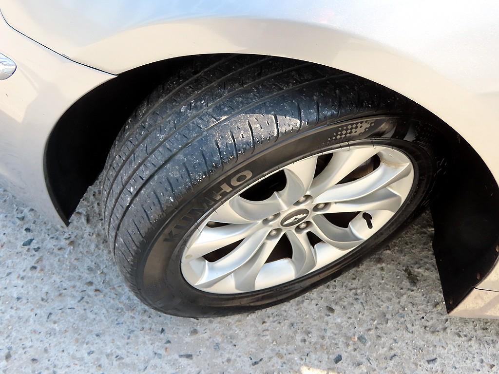 현대 제네시스 BH 330 모던