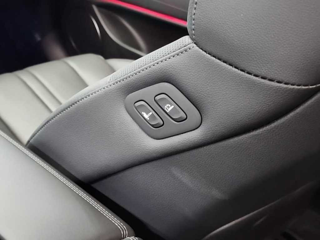 제네시스 뉴 G80 가솔린 2.5 AWD 기본형 - 이미지 8