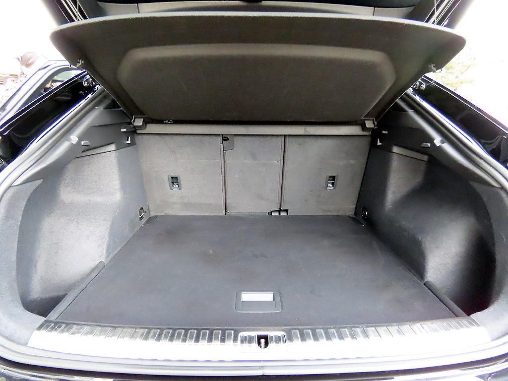 아우디 Q3(2세대) 35 TDI 스포트백 프리미엄 - 이미지 5