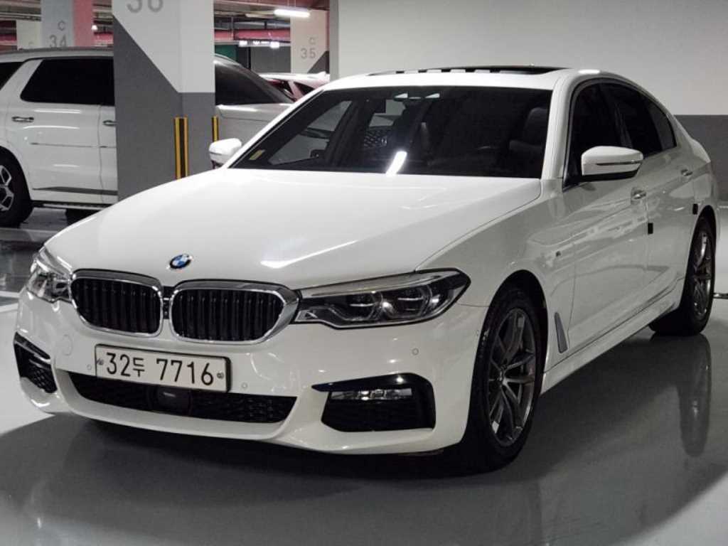 BMW 5시리즈(7세대) 520d M스포츠팩 플러스 - 이미지 14