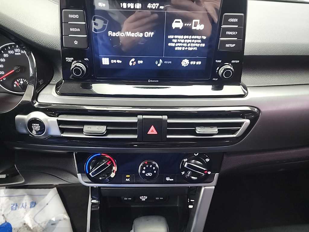 기아 셀토스 1.6 가솔린 2WD 프레스티지