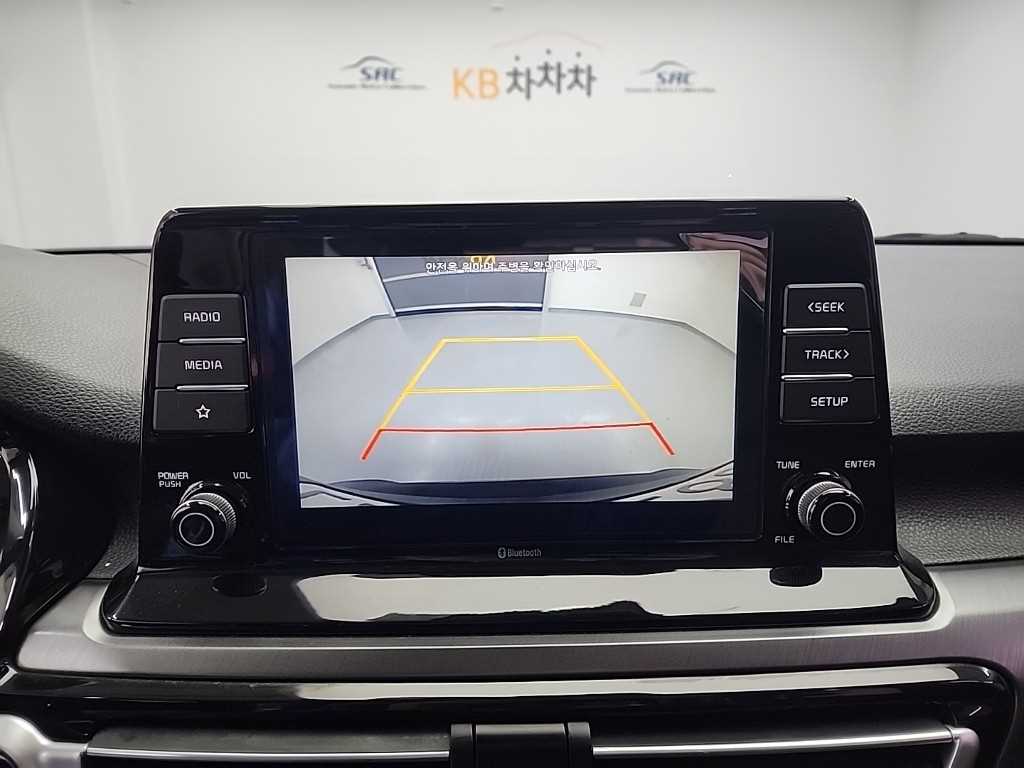 기아 셀토스 1.6 가솔린 2WD 프레스티지 - 이미지 4