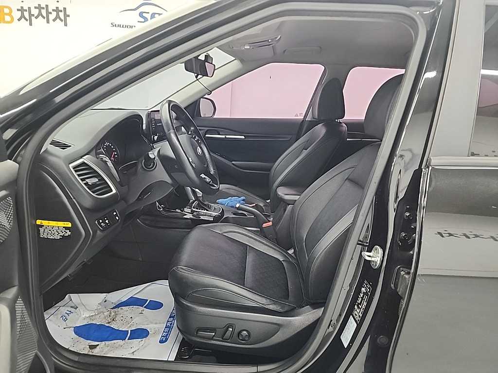 기아 셀토스 1.6 가솔린 2WD 프레스티지 - 이미지 2