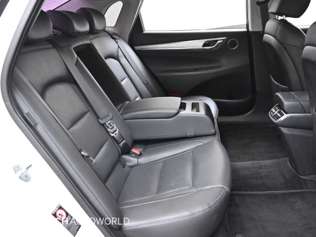 현대 더 뉴그랜저IG 가솔린 2.5 프리미엄 초이스 - 이미지 3