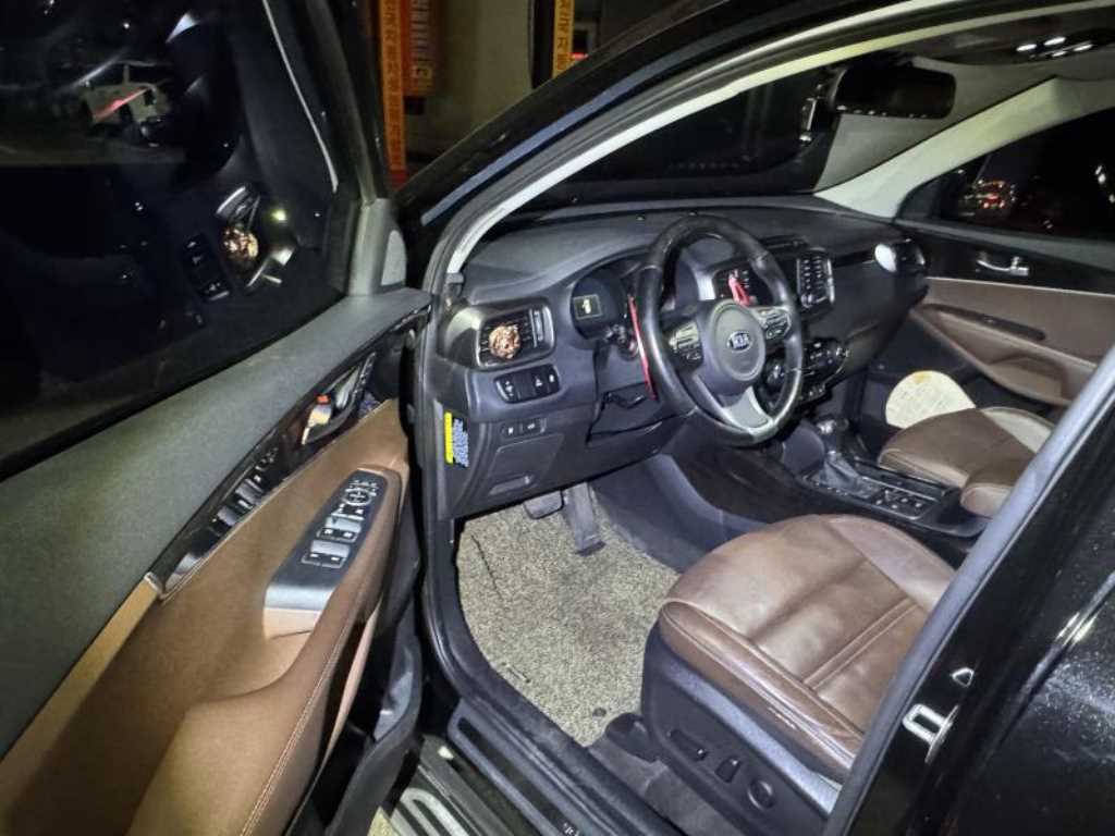 기아 올 뉴쏘렌토 R2.0 2WD 노블레스 스페셜 - 이미지 3