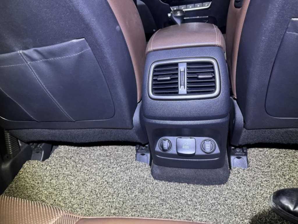 기아 올 뉴쏘렌토 R2.0 2WD 노블레스 스페셜 - 이미지 6