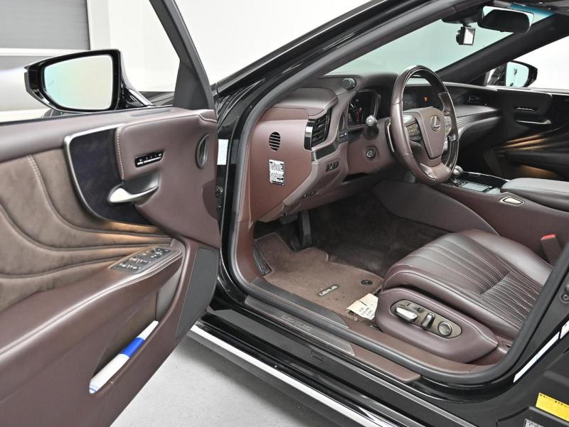 렉서스 LS(5세대) 500 AWD 럭셔리 - 이미지 2