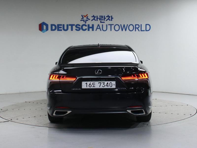 렉서스 LS(5세대) 500 AWD 럭셔리 - 이미지 4