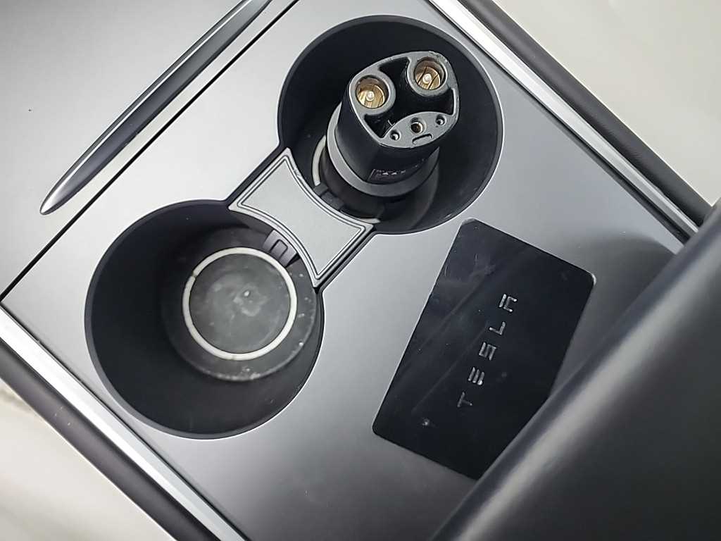 테슬라 모델 3 AWD 롱 레인지 - 이미지 16