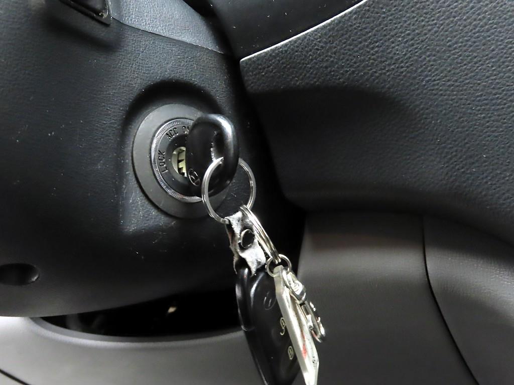 현대 그랜드스타렉스 12인승 디젤 CVX 럭셔리 - 이미지 18