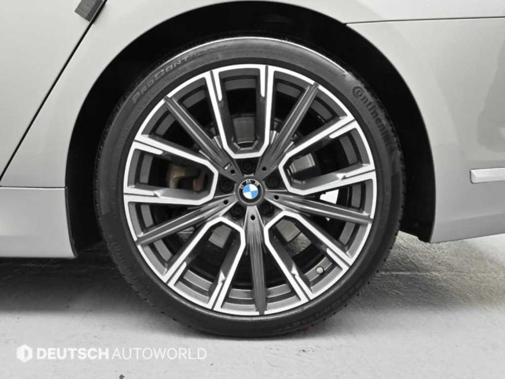 BMW 7시리즈(6세대) 730d xDrive M스포츠팩 - 이미지 5