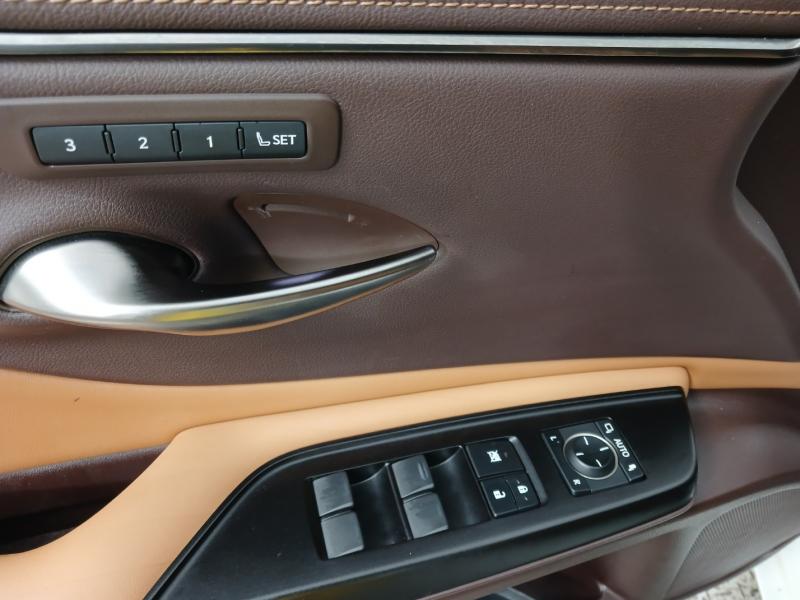 렉서스 ES(7세대) 300h 럭셔리 플러스 - 이미지 17