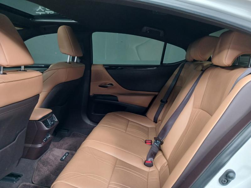 렉서스 ES(7세대) 300h 럭셔리 플러스 - 이미지 15