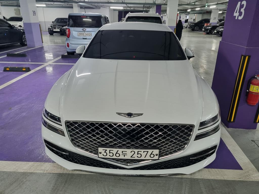 제네시스 더 올뉴G80 가솔린 2.5 2WD 기본형 - 이미지 17