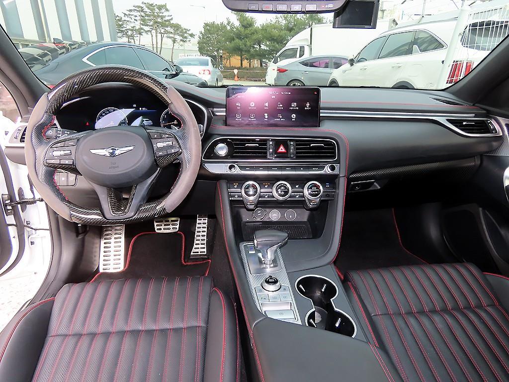 제네시스 더 뉴G70 가솔린 3.3T AWD 스포츠 패키지 - 이미지 3