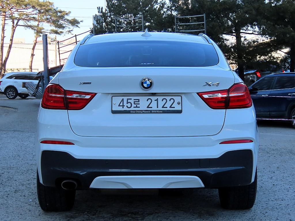 BMW X4 20d xDrive M 스포츠팩 - 이미지 17