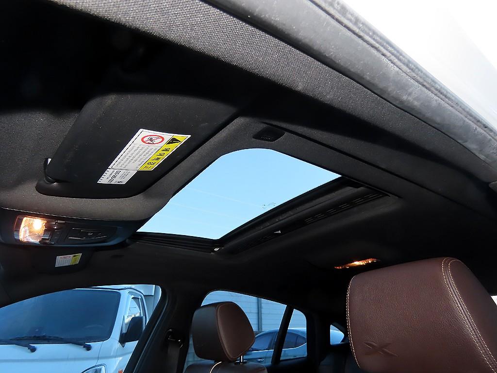 BMW X4 20d xDrive M 스포츠팩 - 이미지 13