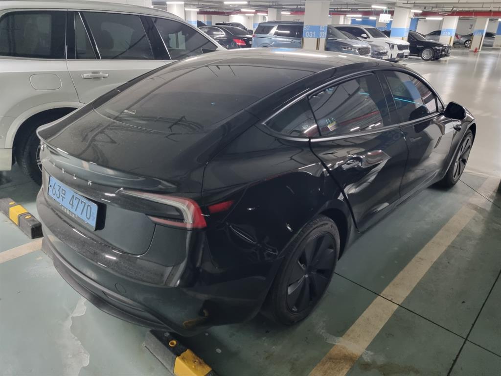 테슬라 모델 3 RWD - 이미지 3