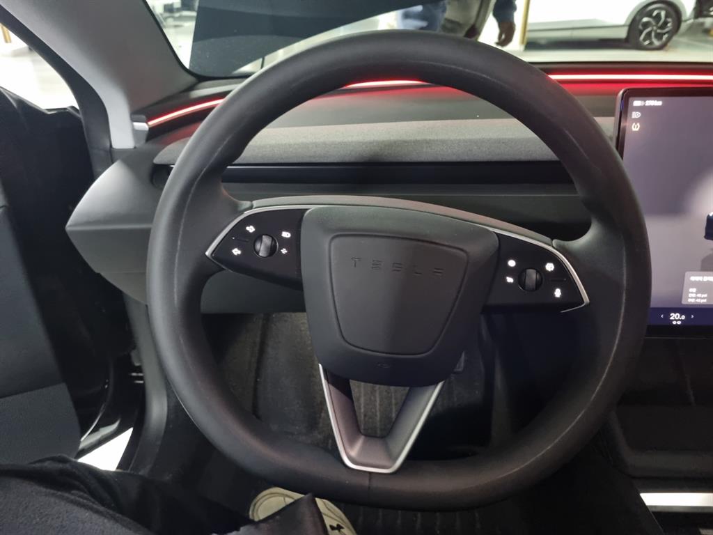 테슬라 모델 3 RWD - 이미지 7