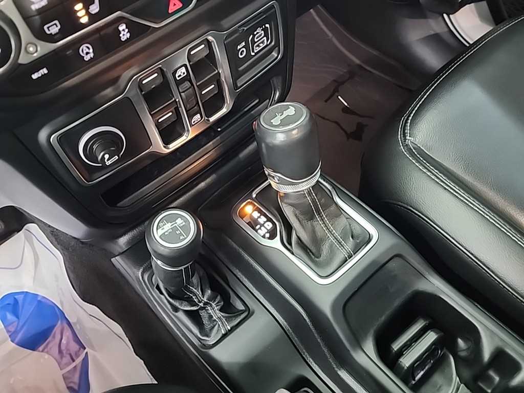 지프 랭글러(JL) 2.0 오버랜드 4DR - 이미지 7