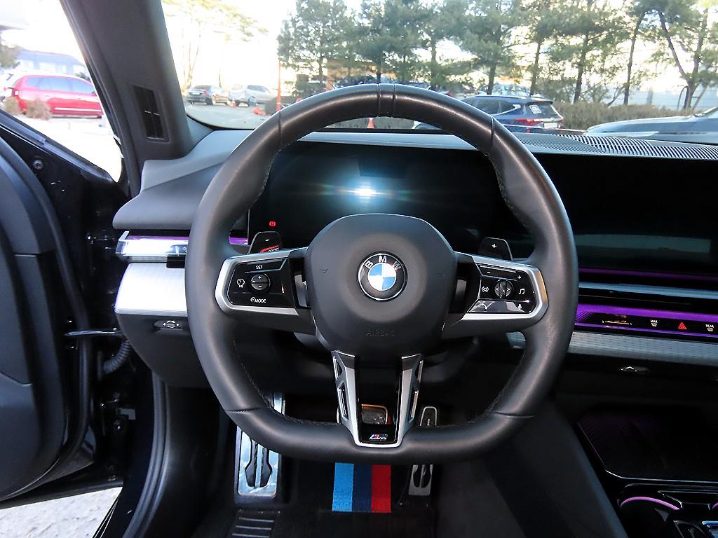 BMW 5시리즈(8세대) 530i xDrive M 스포츠 - 이미지 7