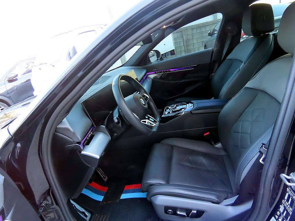 BMW 5시리즈(8세대) 530i xDrive M 스포츠 - 이미지 5