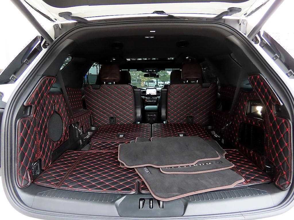 포드 익스플로러(6세대) 3.0 AWD 플래티넘 - 이미지 3