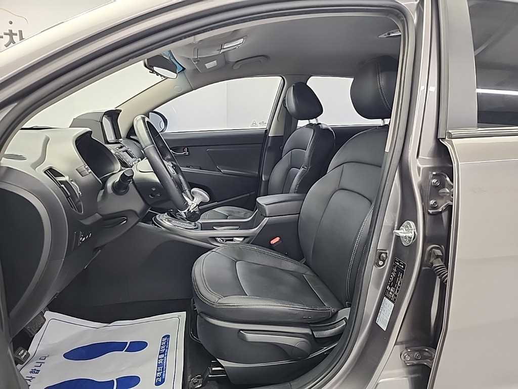 기아 스포티지 R 디젤 R2.0 2WD TLX 최고급형 - 이미지 8