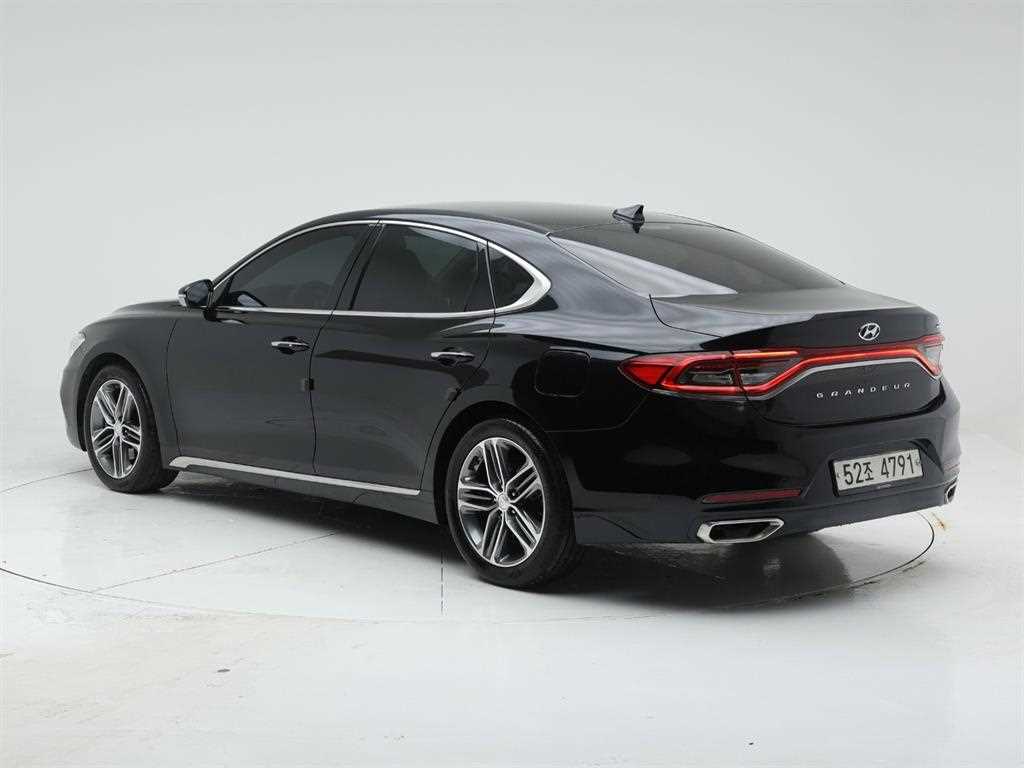 현대 그랜저IG 2.2 디젤 프리미엄 스페셜 - 이미지 16