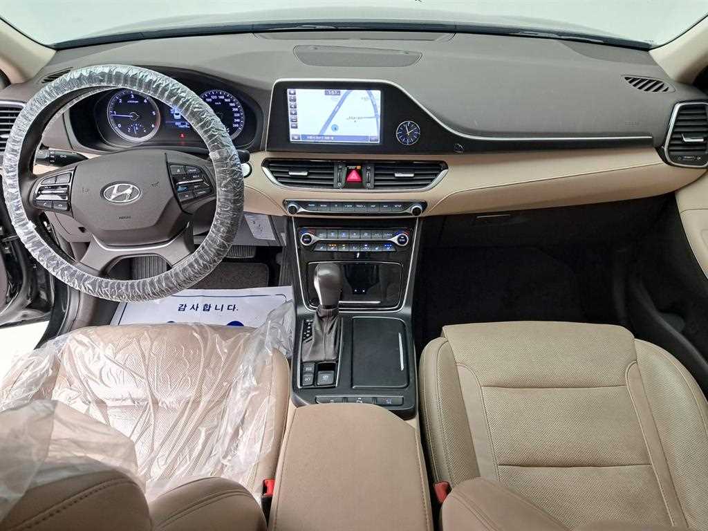 현대 그랜저IG 2.2 디젤 프리미엄 스페셜 - 이미지 12
