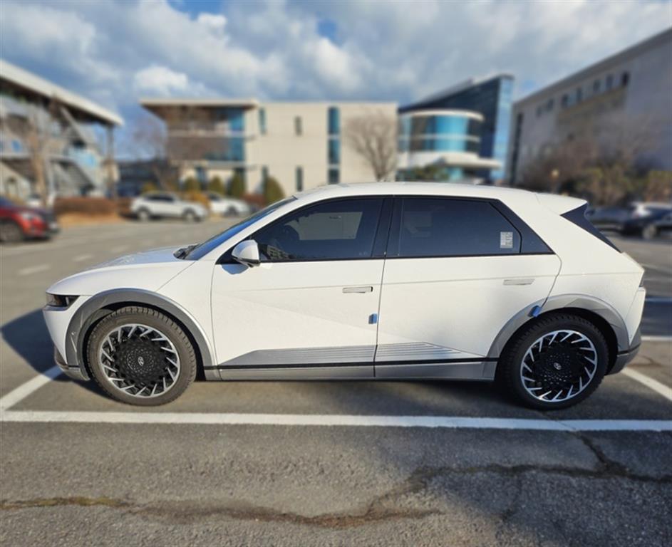 현대 아이오닉 5 EV 2WD 롱레인지 프레스티지 - 이미지 4