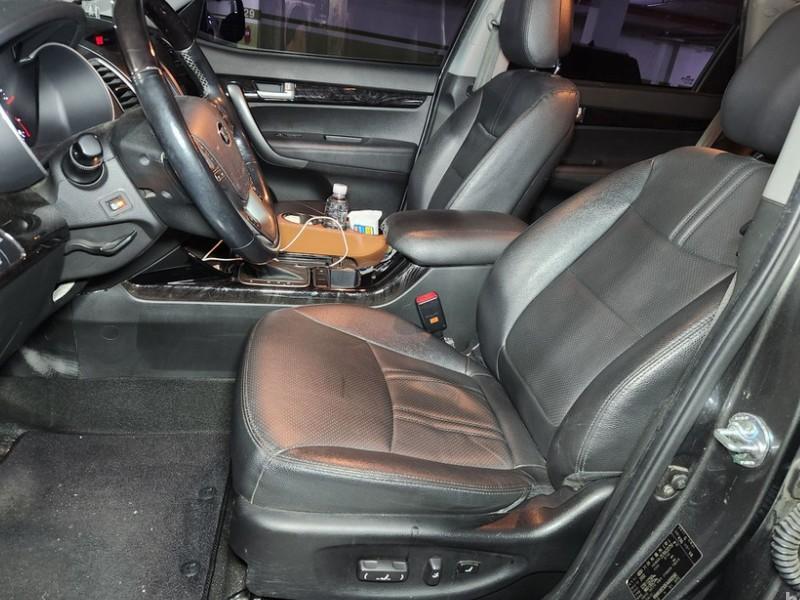 기아 뉴쏘렌토 R R2.0 4WD 트렌디 - 이미지 7