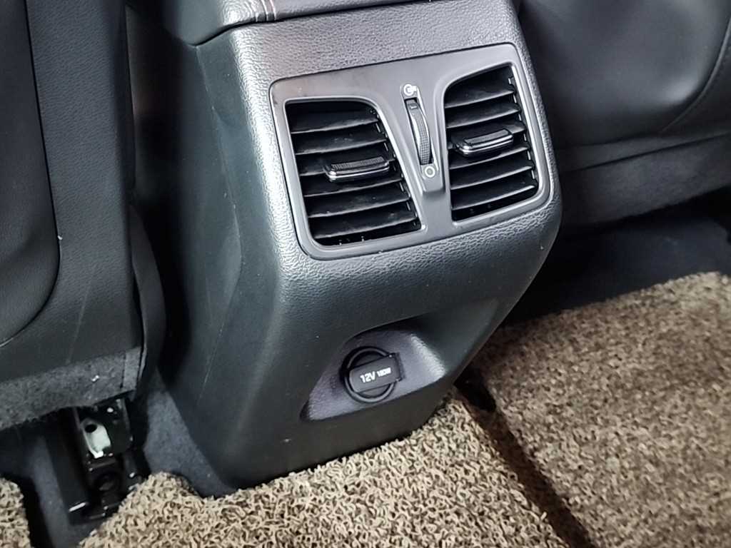 현대 LF쏘나타 2.0 터보 익스클루시브 - 이미지 12